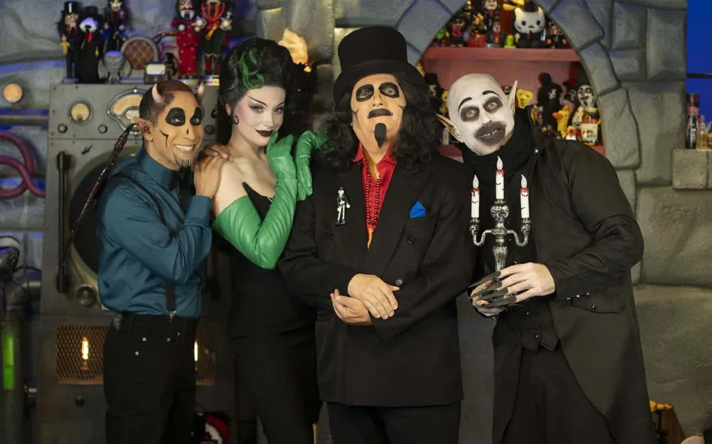 Halloween Fun with the New Sven Squad and Svengoolie | VMovies